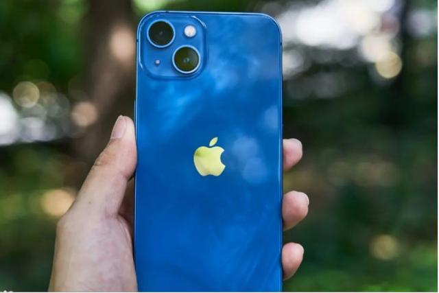 蘋果13跟12的區(qū)別哪個更值得入手（現在買iphone12好還是iphone13）(4)