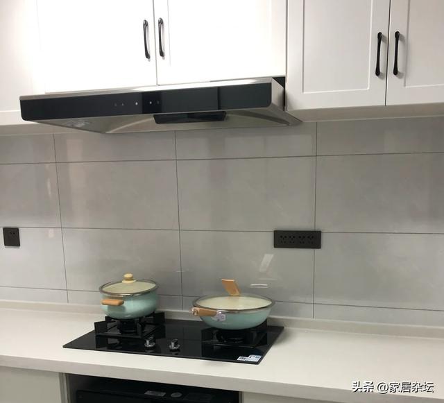 側(cè)吸和頂吸油煙機哪個效果好（油煙機頂吸和側(cè)吸怎么選）(5)