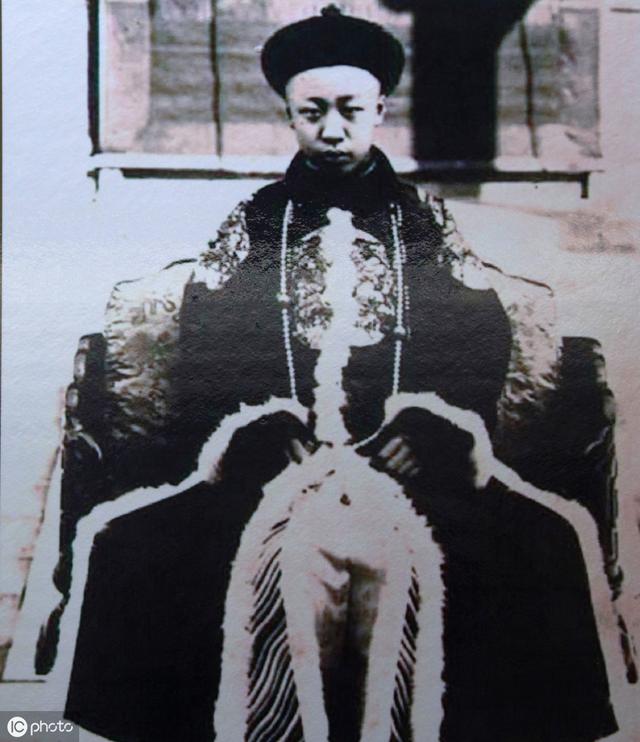 中國第一個皇帝是誰（一句話評說中國皇帝100位）(2)