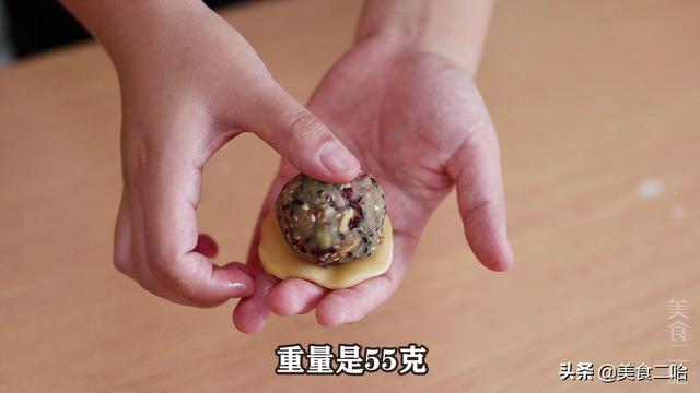 做月餅需要什么材料（史上最簡(jiǎn)單做月餅的方法）(7)