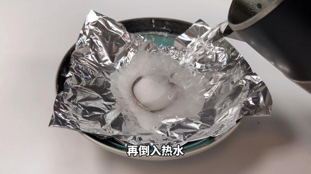 銀飾發(fā)黑怎么清洗（銀首飾發(fā)黑最新簡單清洗方法）(6)