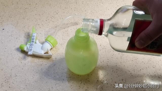 家用油煙機(jī)怎么拆卸清洗（油煙機(jī)污垢清洗小妙招）(2)