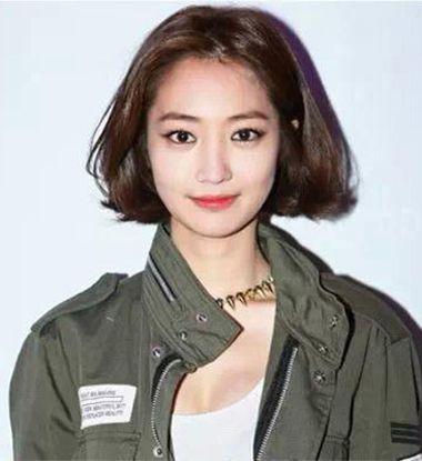 適合方臉女生的發(fā)型（11款充滿氣質(zhì)的方臉適合的發(fā)型）(2)