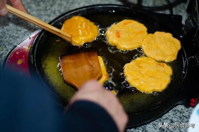 電餅鐺如何清洗（電餅鐺最正確清洗方法）(2)